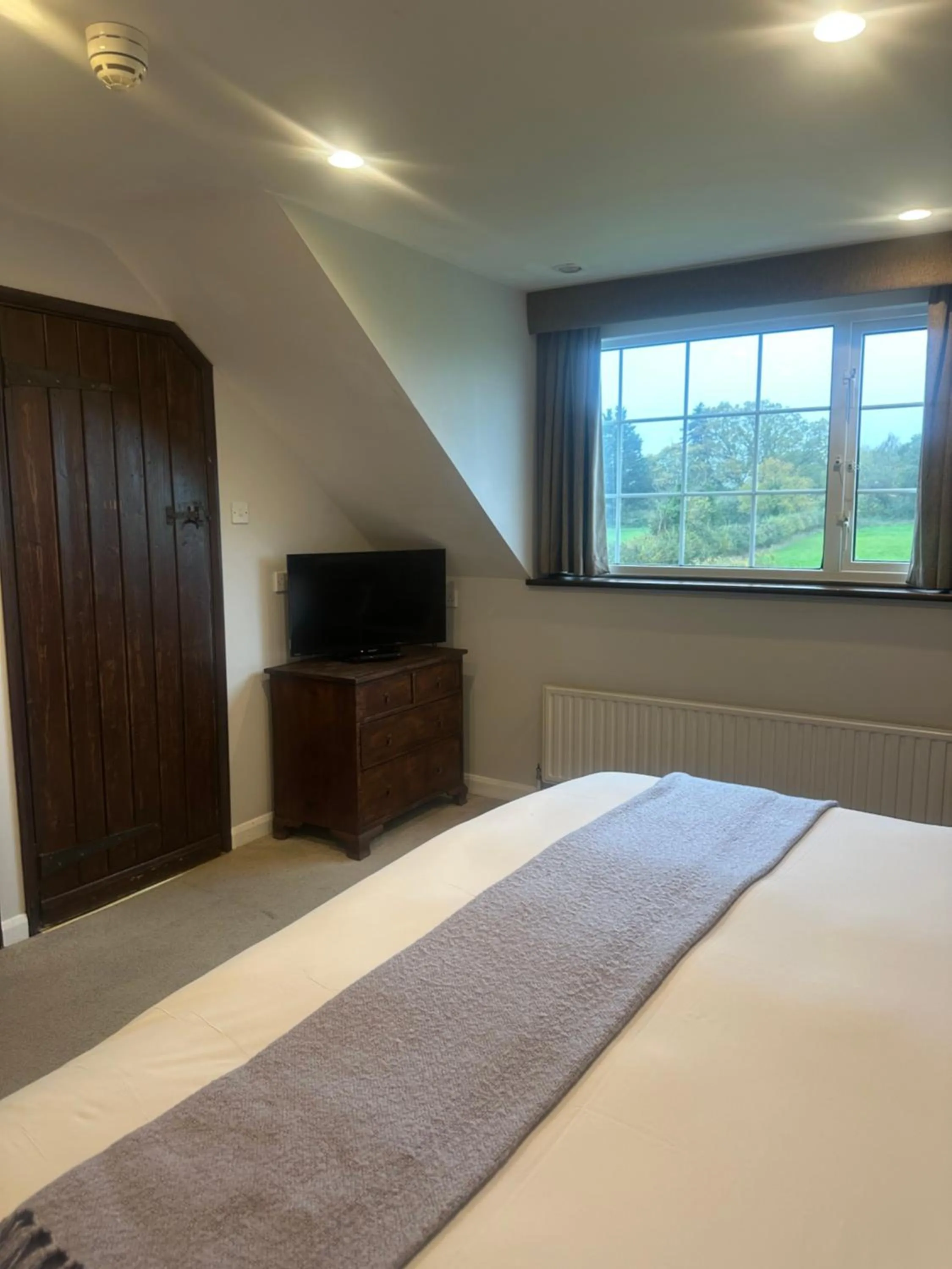 Bed in The Moonraker Hotel