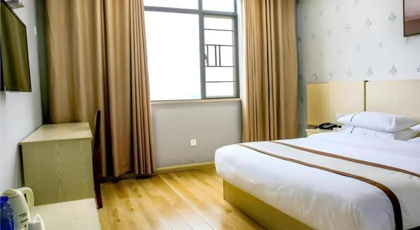 Bed in Jtour Inn Fengcheng Railway Station Jianyi Avenue Xincheng
