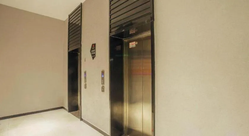 Echarm Hotel Xinyu Railway Station Baoshi Park