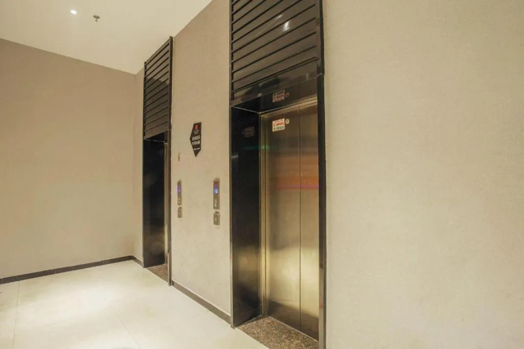 Echarm Hotel Xinyu Railway Station Baoshi Park