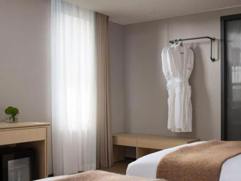 Bed in Immersing Hotel Guilin Two Rivers and Four Lakes Dongxi Alley