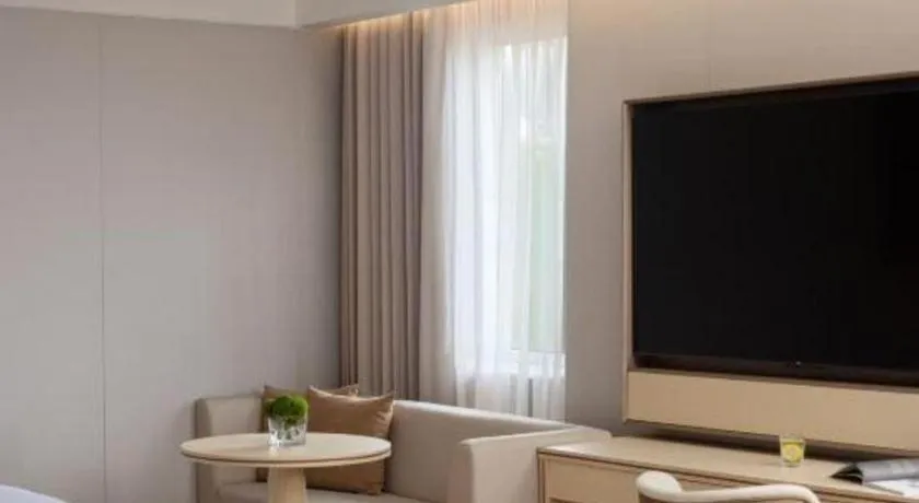 Immersing Hotel Guilin Two Rivers and Four Lakes Dongxi Alley