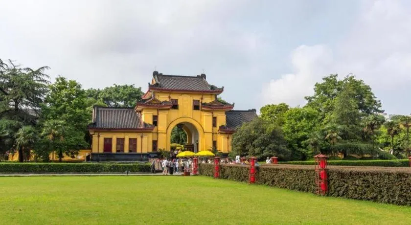 Immersing Hotel Guilin Two Rivers and Four Lakes Dongxi Alley