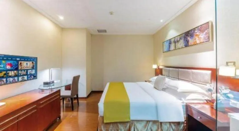 Bed in Borrman Hotel Guangzhou Changlong Shiqiao Metro Station