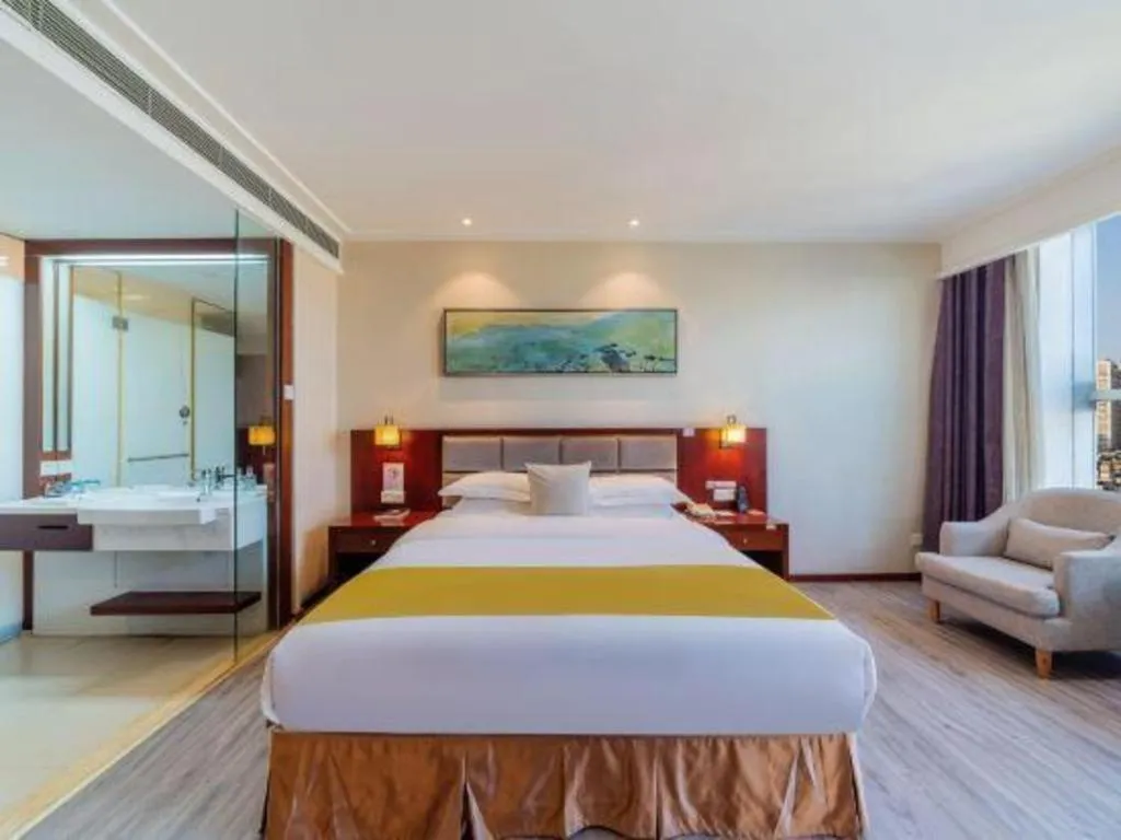 Bed in Borrman Hotel Guangzhou Changlong Shiqiao Metro Station