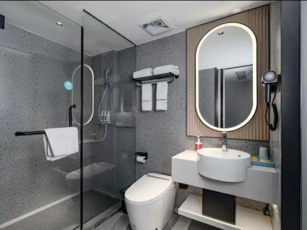 City Comfort Inn Wuhan Children's Hospital Xianggang Road Metro Station