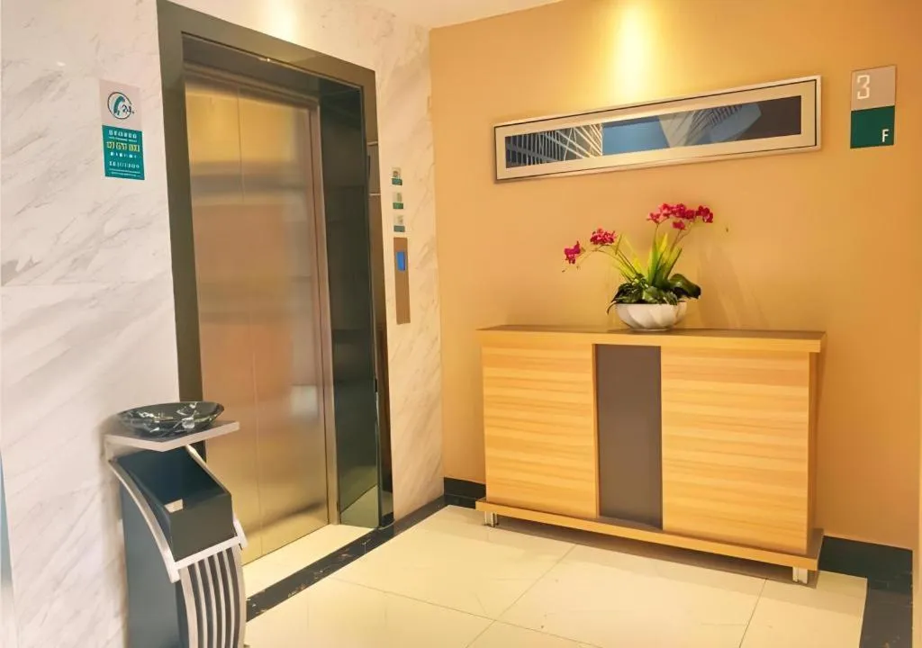 City Comfort Inn Wuhan Children's Hospital Xianggang Road Metro Station