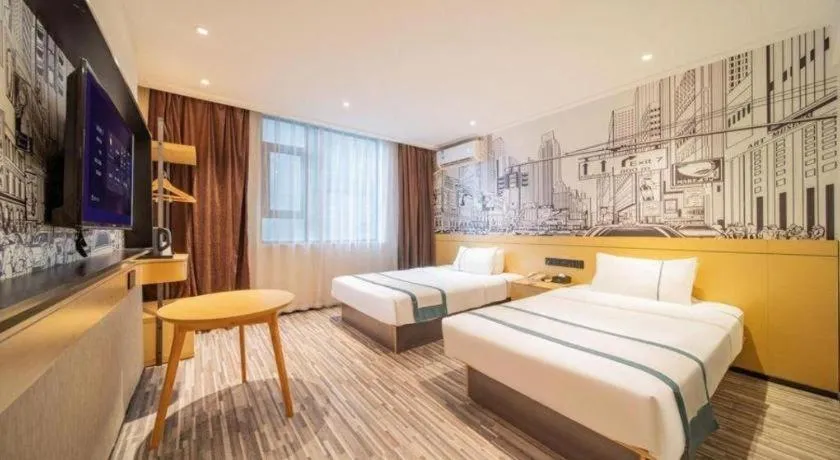 Bed in City Comfort Inn Wuhan Children's Hospital Xianggang Road Metro Station