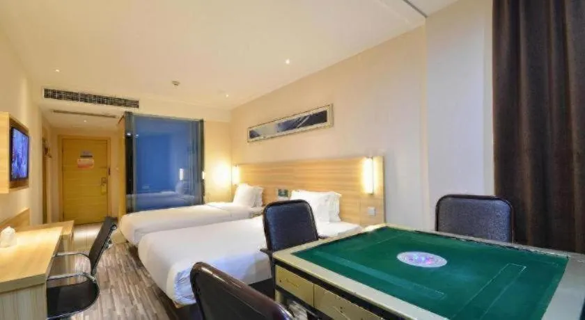 Bed in Jtour Inn Huanggang Hongan Lieshi Lingyuan