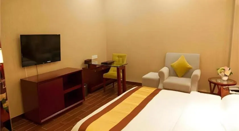 Bed in Jtour Inn Huanggang Hongan Lieshi Lingyuan