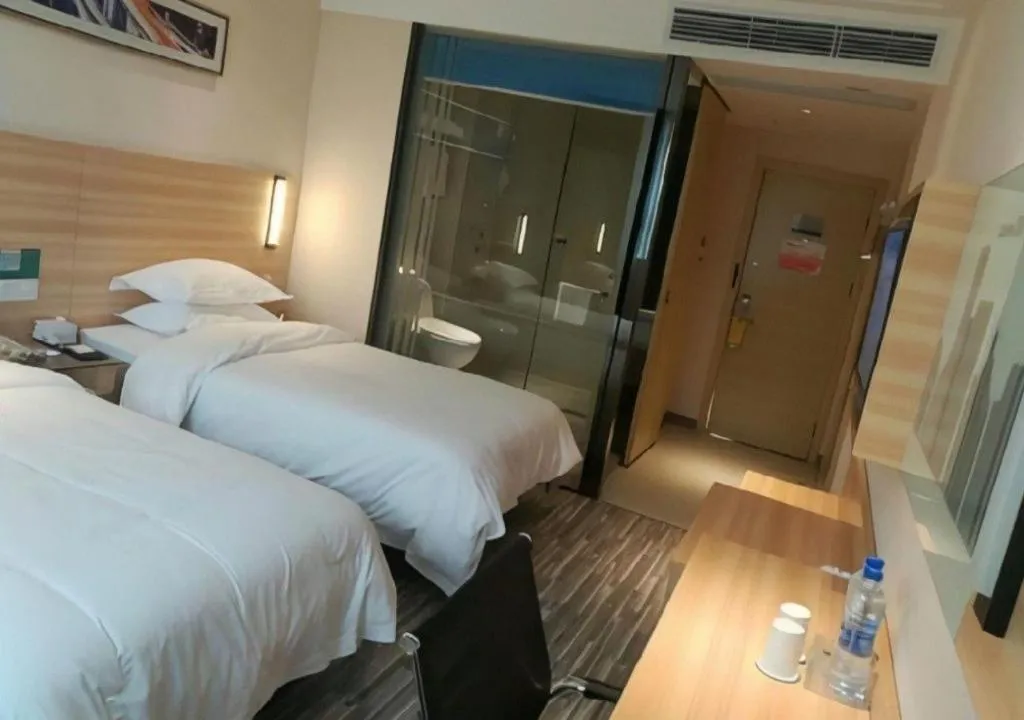 Bed in Jtour Inn Huanggang Hongan Lieshi Lingyuan