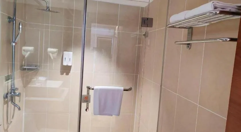 JTOUR Inn Maoming Gaozhou Guabangling Park