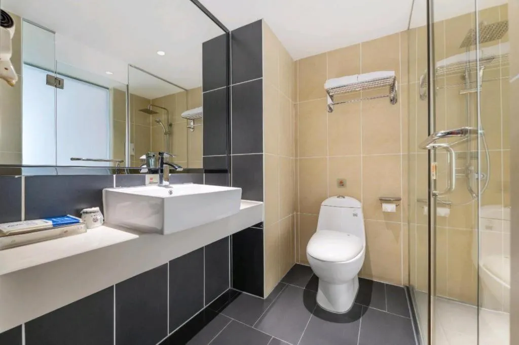 JTOUR Inn Maoming Gaozhou Guabangling Park