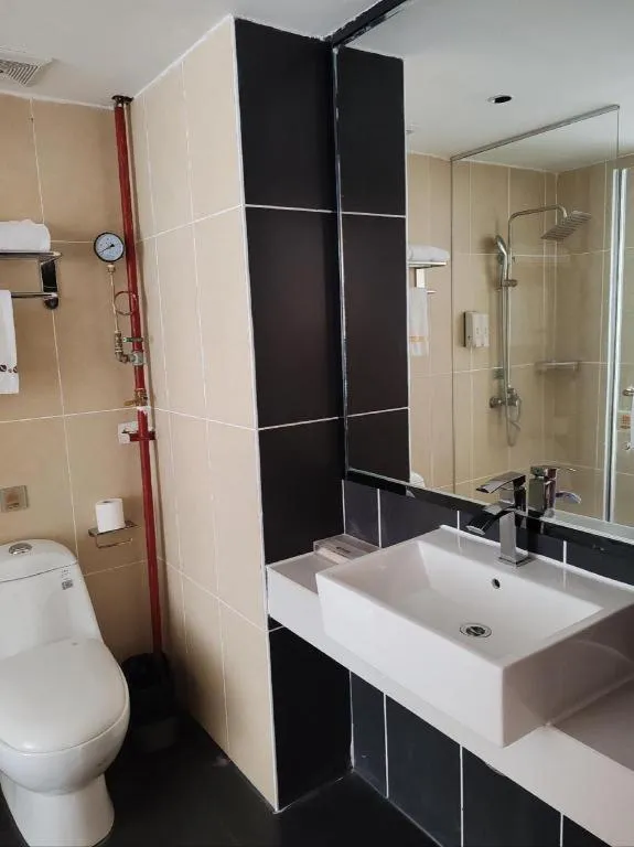 JTOUR Inn Maoming Gaozhou Guabangling Park