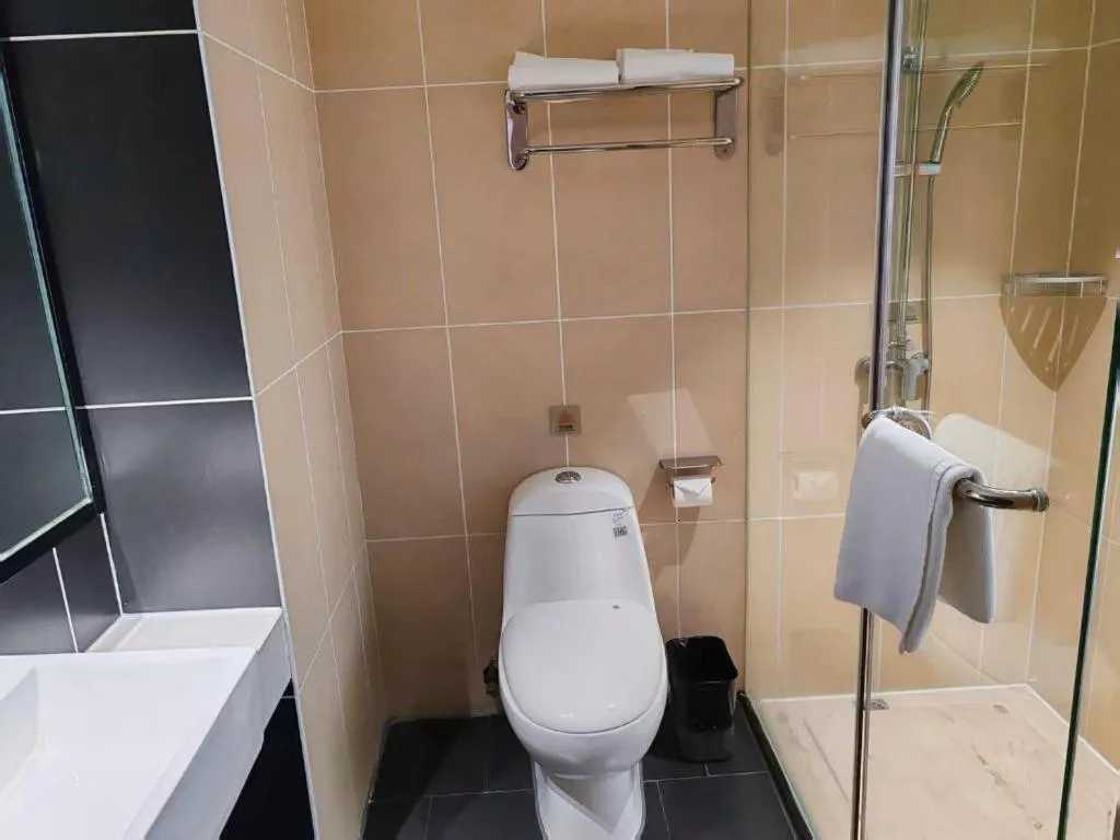 JTOUR Inn Maoming Gaozhou Guabangling Park