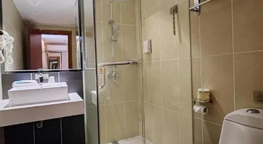 JTOUR Inn Maoming Gaozhou Guabangling Park