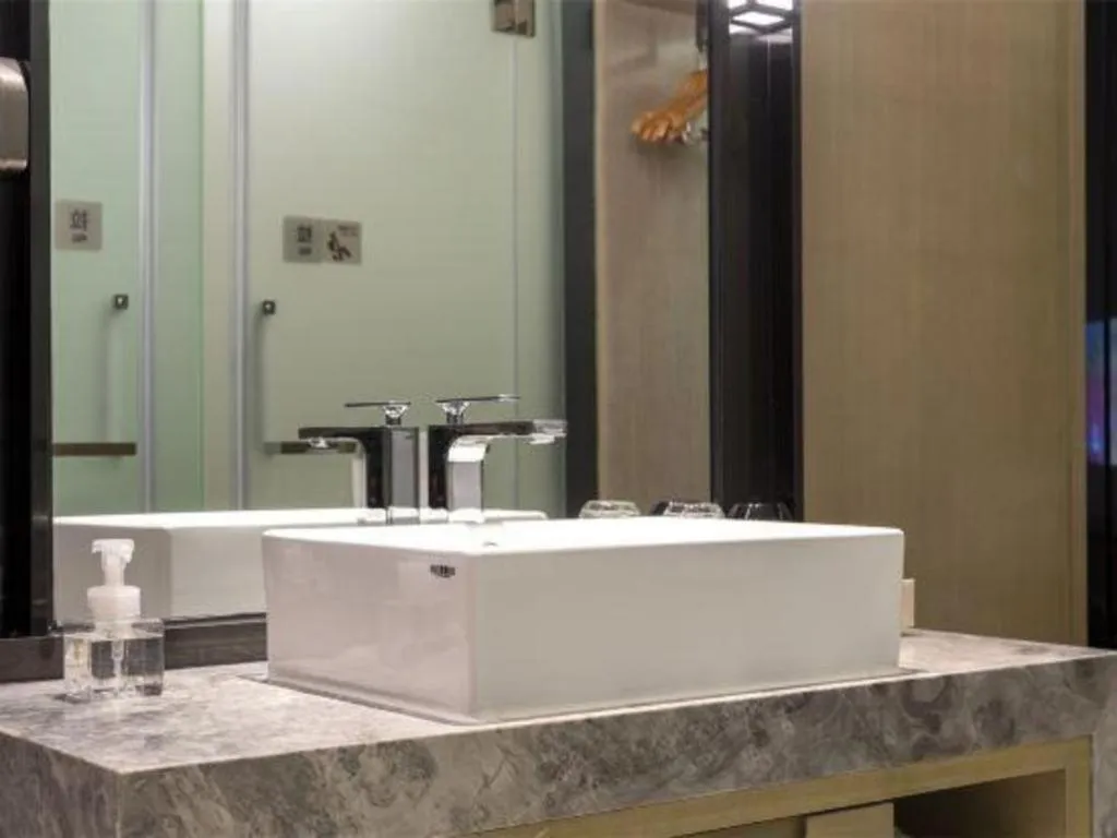 Echarm Hotel Wuhan Vanke Future Center Wulidun Metro Station