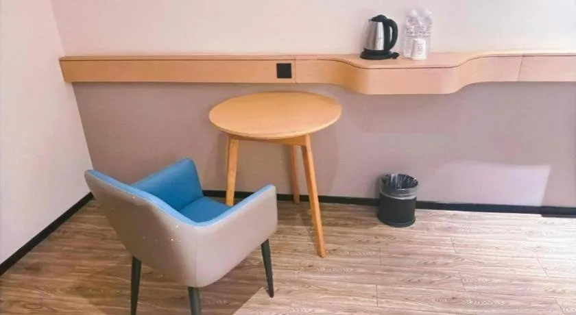 City Comfort Inn Wuhan Jiqing Street Dazhi Road Metro Station