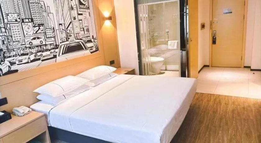 Bed in City Comfort Inn Wuhan Jiqing Street Dazhi Road Metro Station