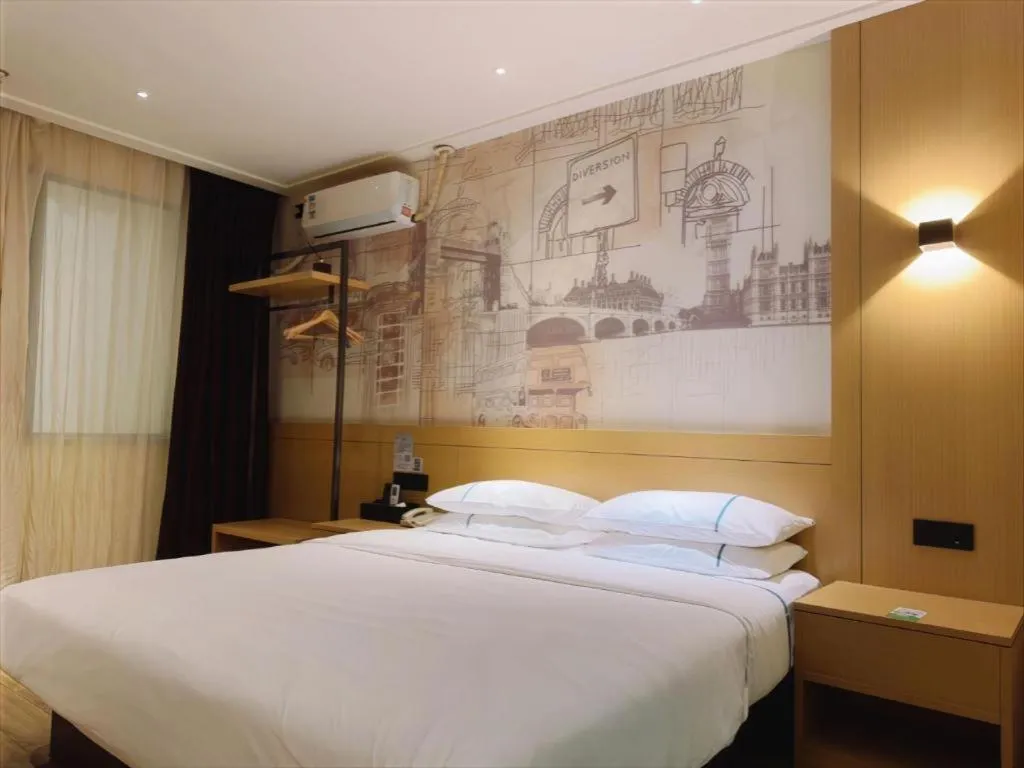Bed in City Comfort Inn Wuhan Jiqing Street Dazhi Road Metro Station