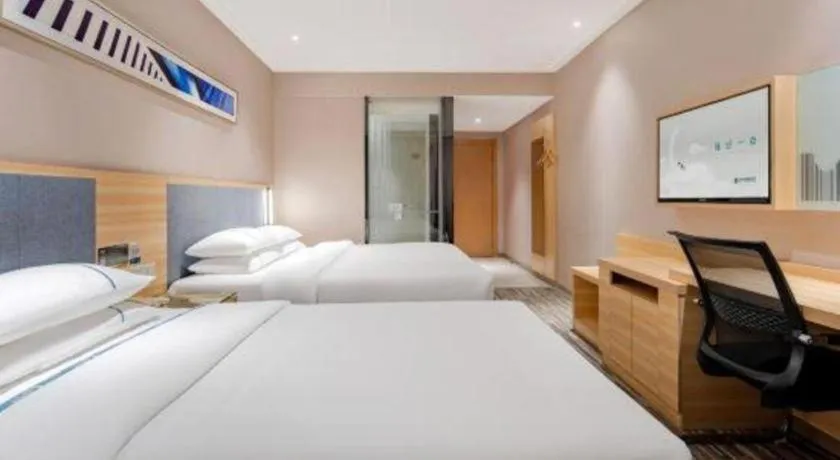 Bed in City Comfort Inn Shanghai International Automobile City Tongji University