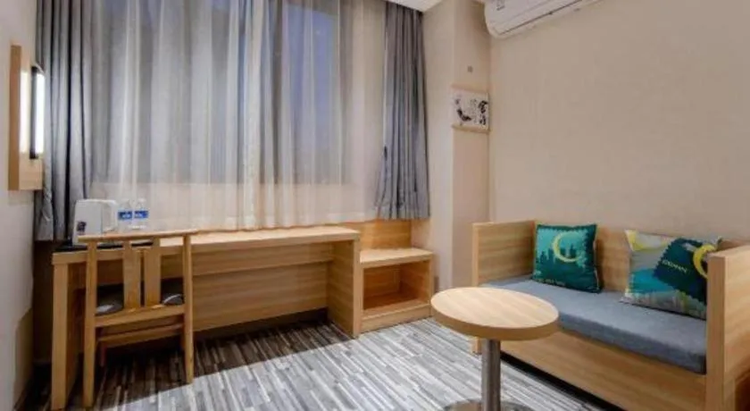 Bed in City Comfort Inn Shanghai International Automobile City Tongji University