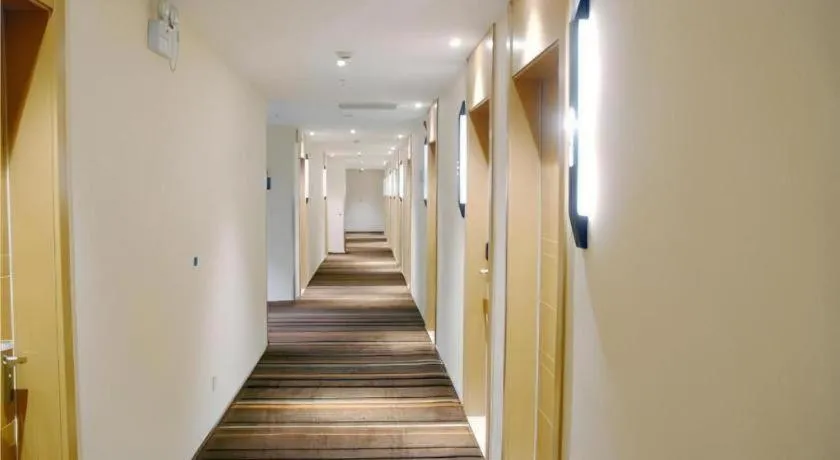 City Comfort Inn Shanghai International Automobile City Tongji University