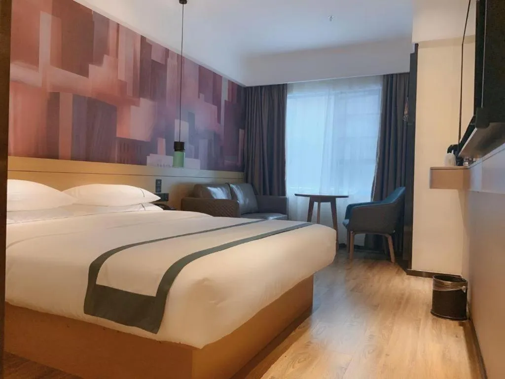 Bed in City Comfort Inn Shenzhen Exhibition Center North Huaqiang Metro Station