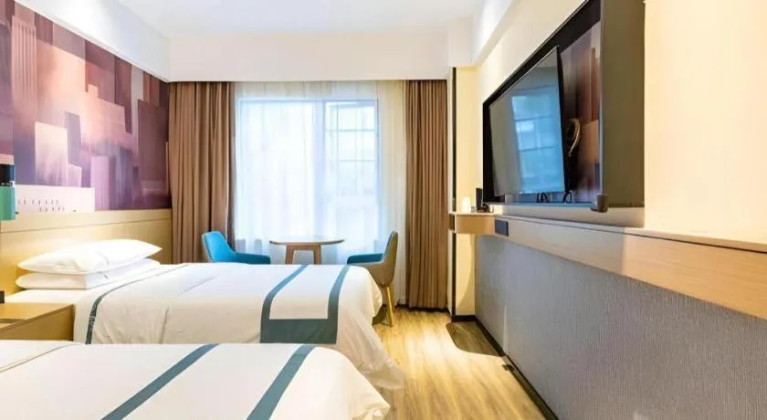 Bed in City Comfort Inn Shenzhen Exhibition Center North Huaqiang Metro Station