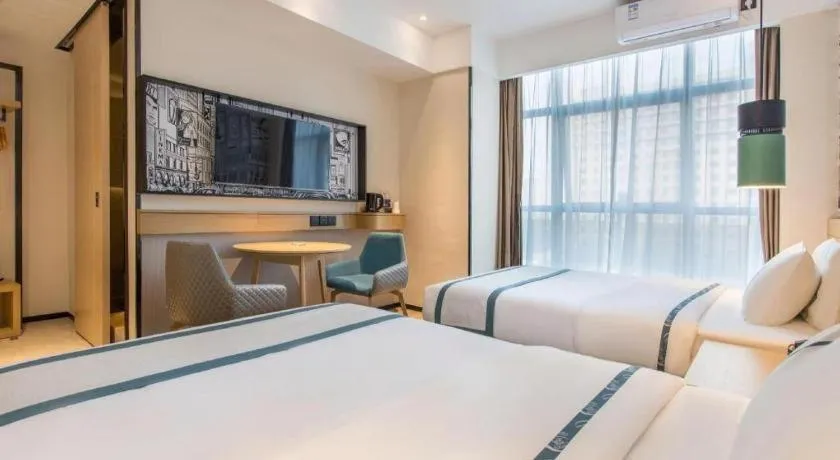 Bed in City Comfort Inn Shenzhen Exhibition Center North Huaqiang Metro Station