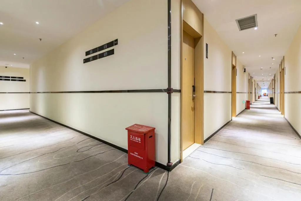 City Comfort Inn Shenzhen Exhibition Center North Huaqiang Metro Station