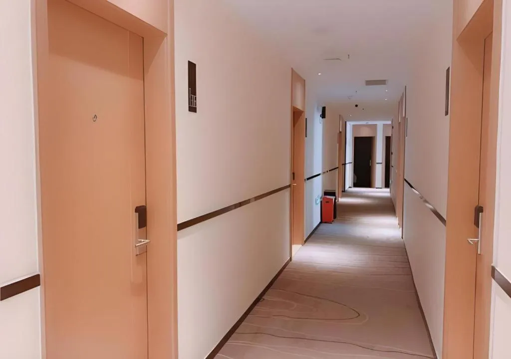 City Comfort Inn Shenzhen Exhibition Center North Huaqiang Metro Station