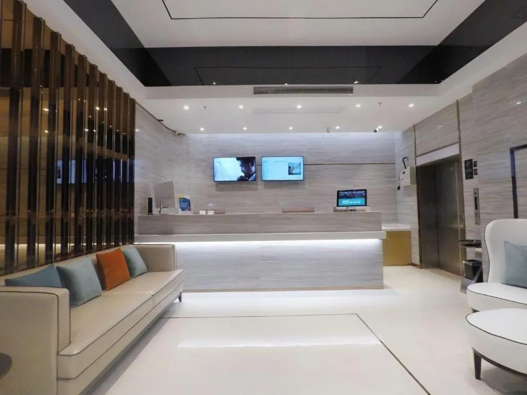 City Comfort Inn Shenzhen Exhibition Center North Huaqiang Metro Station