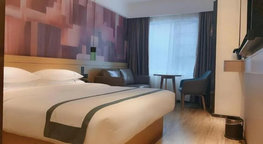 Bed in City Comfort Inn Shenzhen Exhibition Center North Huaqiang Metro Station