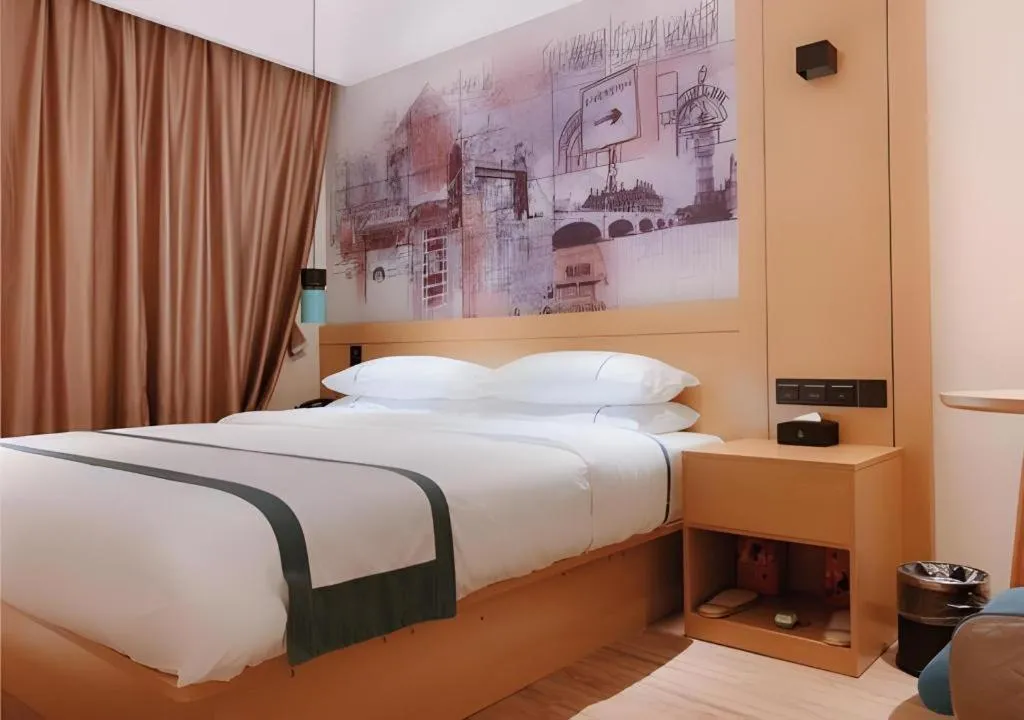 Bed in City Comfort Inn Shenzhen Exhibition Center North Huaqiang Metro Station