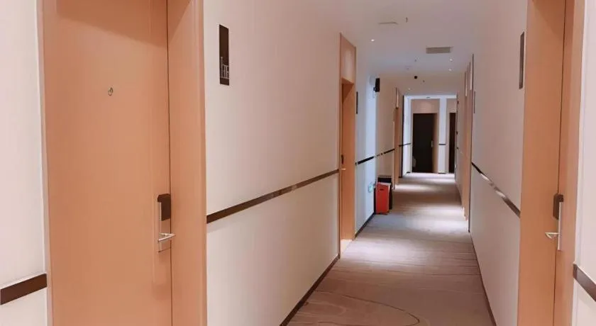 City Comfort Inn Shenzhen Exhibition Center North Huaqiang Metro Station