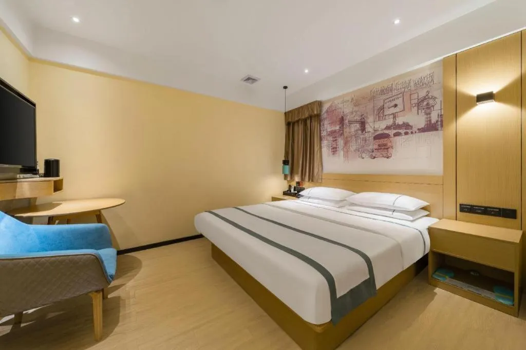 Bed in City Comfort Inn Shenzhen Exhibition Center North Huaqiang Metro Station