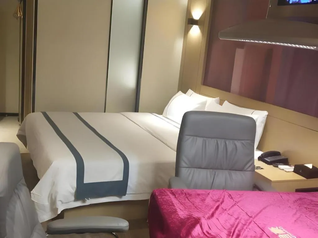 Bed in City Comfort Inn Shenzhen Exhibition Center North Huaqiang Metro Station