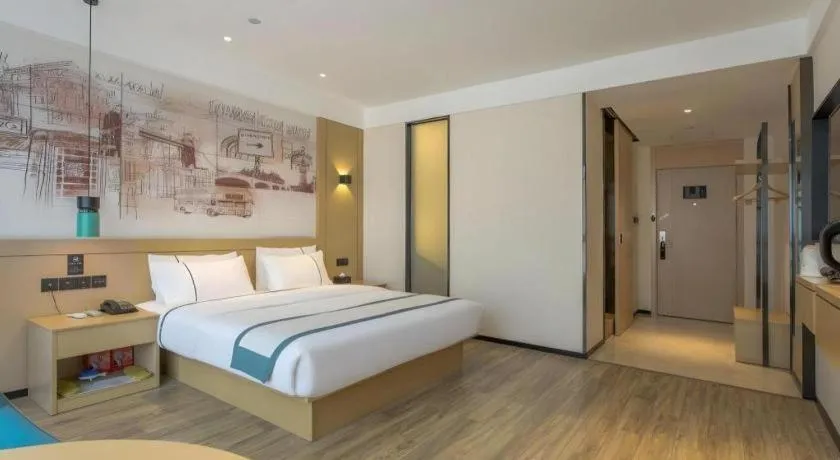 Bed in City Comfort Inn Shenzhen Exhibition Center North Huaqiang Metro Station