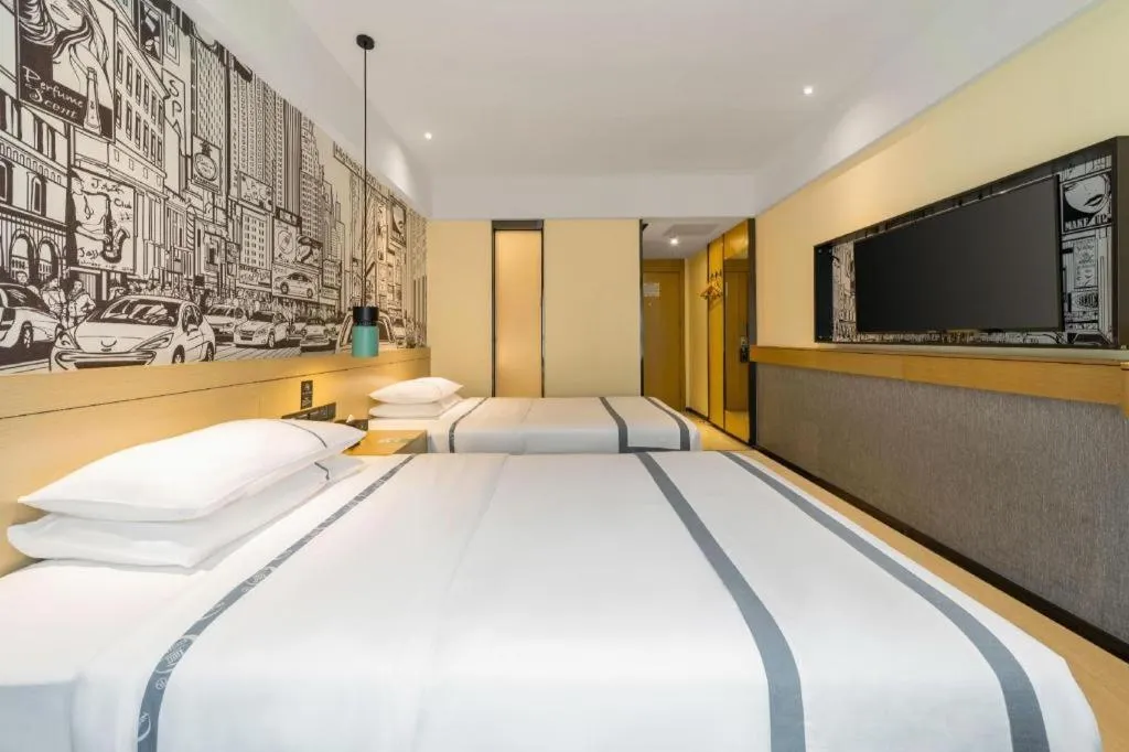 Bed in City Comfort Inn Shenzhen Exhibition Center North Huaqiang Metro Station