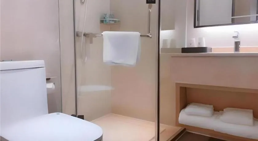 City Comfort Inn Shenzhen Exhibition Center North Huaqiang Metro Station