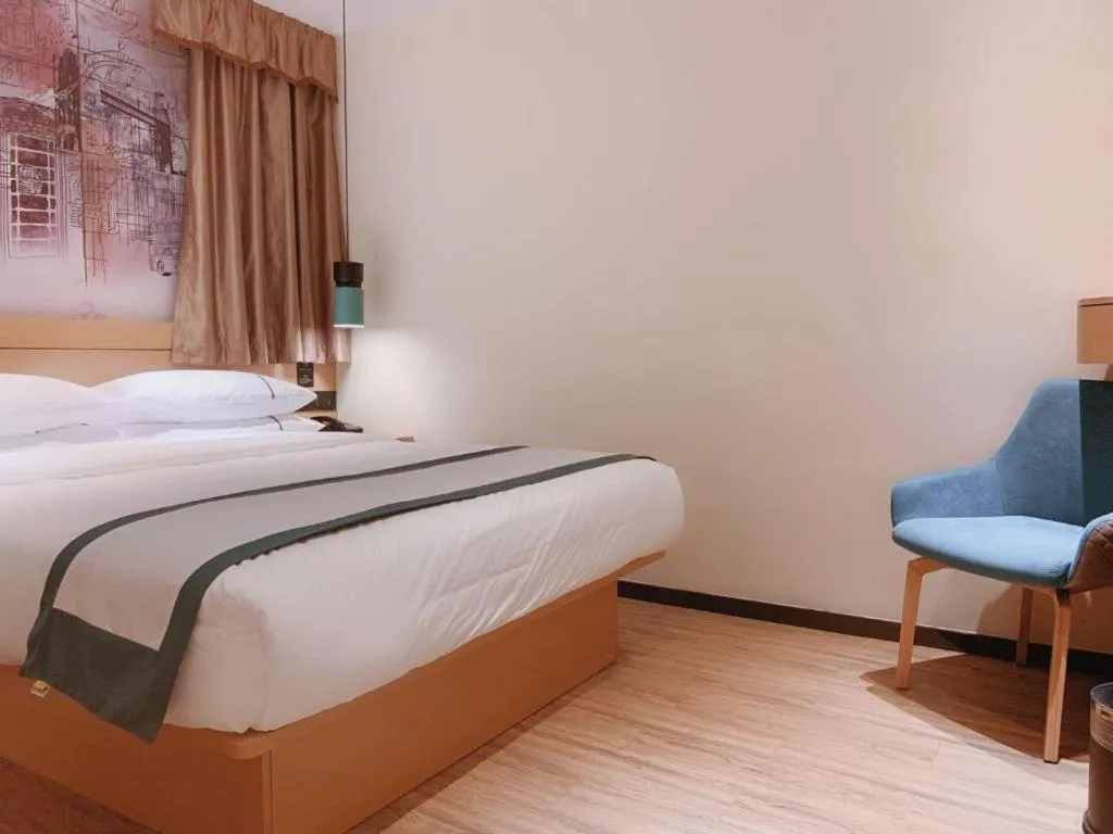 Bed in City Comfort Inn Shenzhen Exhibition Center North Huaqiang Metro Station