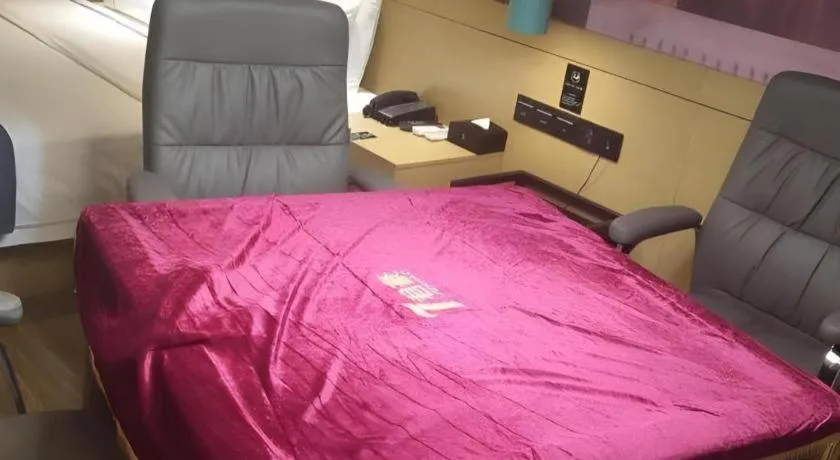 Bed in City Comfort Inn Shenzhen Exhibition Center North Huaqiang Metro Station