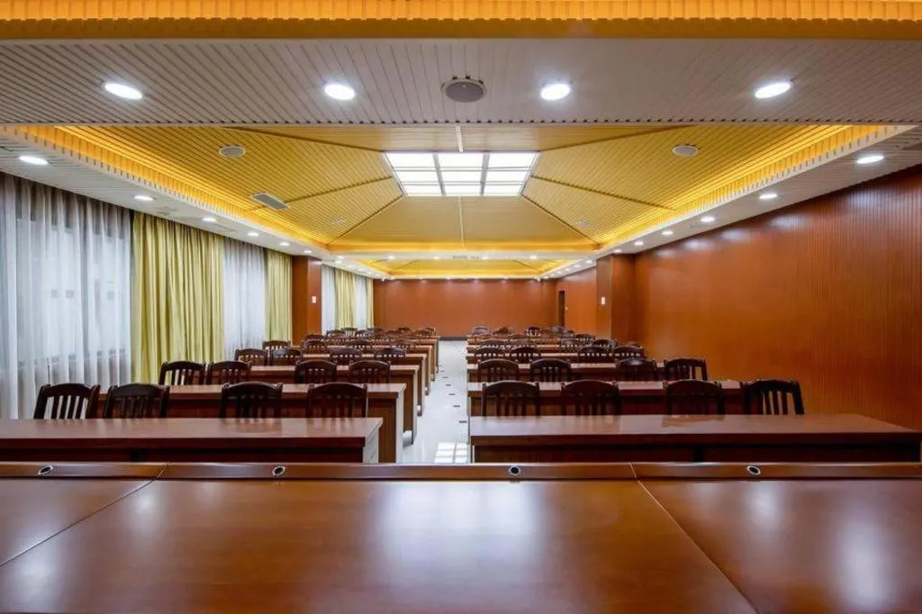 JTOUR Inn Yizhou Hechi College Pedestrian Street