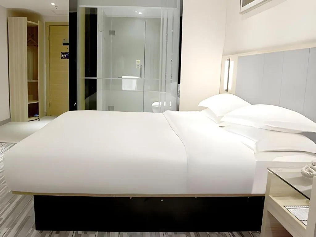 Bed in JTOUR Inn Yizhou Hechi College Pedestrian Street