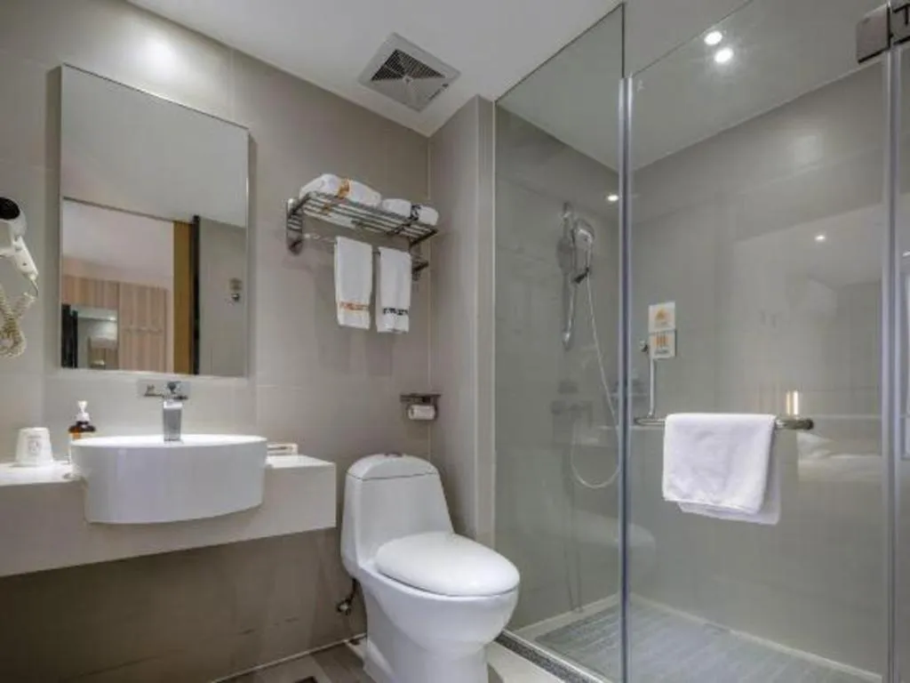 JTOUR Inn Yizhou Hechi College Pedestrian Street