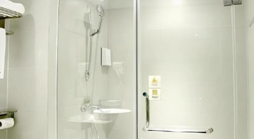 JTOUR Inn Yizhou Hechi College Pedestrian Street