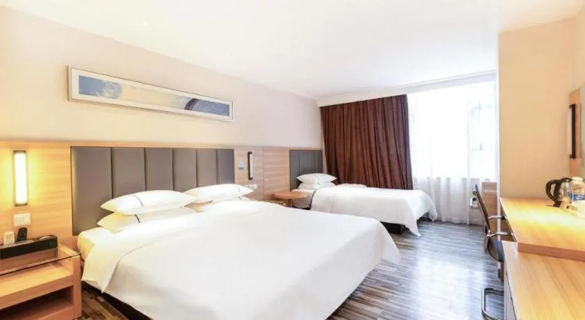 Bed in City Comfort Inn Shenzhen International Exhibition Center Tangwei Metro Station