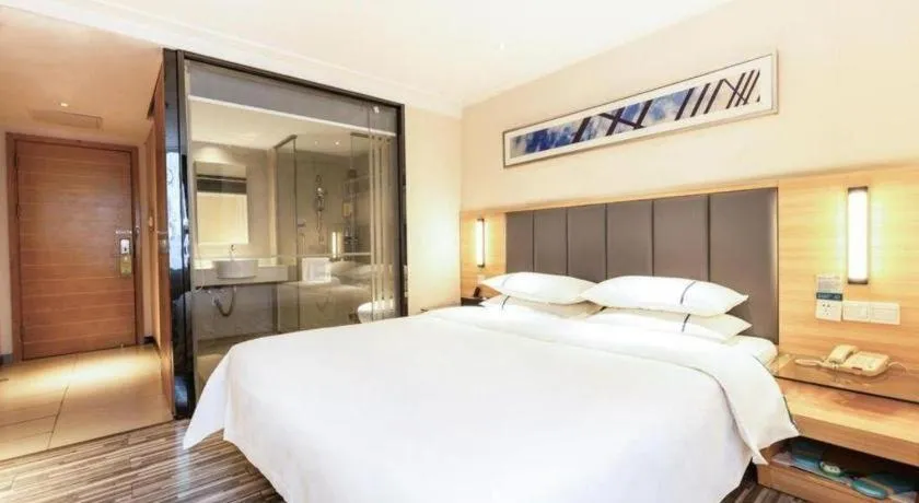 Bed in City Comfort Inn Shenzhen International Exhibition Center Tangwei Metro Station