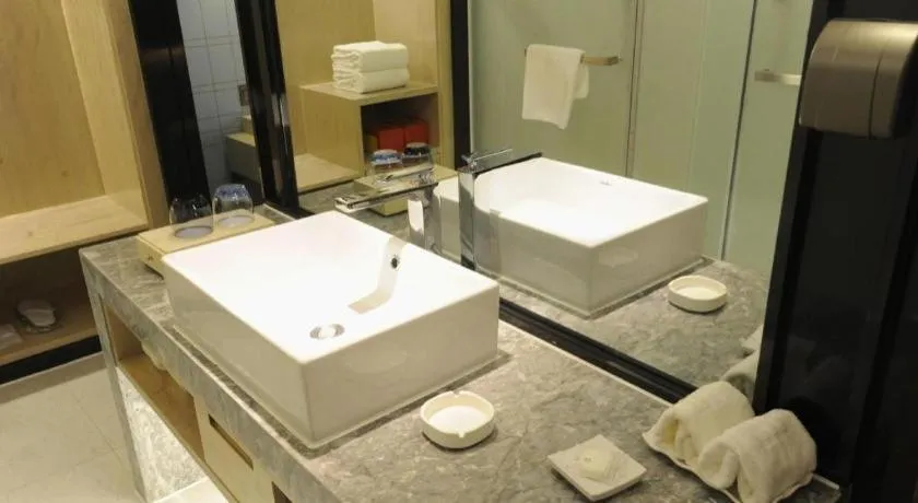 Echarm Hotel Nanning Qingxiu Mountain